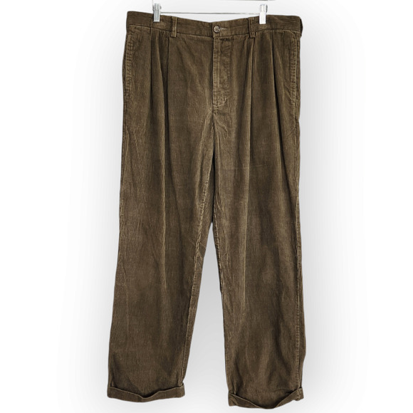 Vintage Izod Brown Corduroy Pleated Straight Leg Trousers Pants 36 - Picture 1 of 9